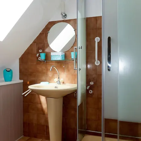 Apartment Ty Menez - Gln105 By Interhome *
